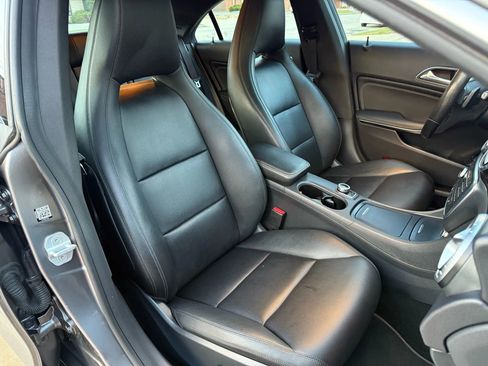Used 2015 Mercedes-Benz CLA 250 4MATIC image 22