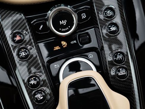 Used 2023 Aston Martin DBX 707 image 35