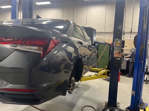 Used 2022 Hyundai Elantra SEL image 8