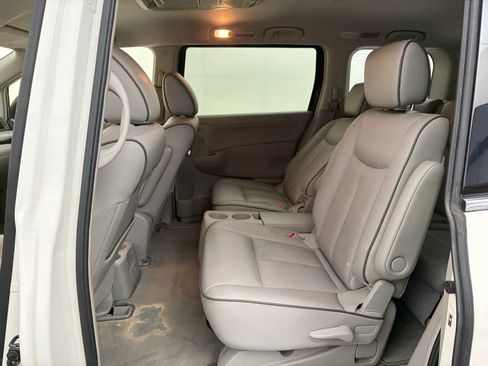 Used 2015 Nissan Quest SL FWD image 16