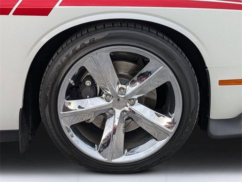 Used 2020 Dodge Challenger R/T Scat Pack w/ Shaker Package image 11