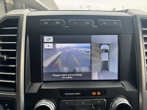 Certified 2019 Ford F350 Platinum w/ Platinum Ultimate Package image 20