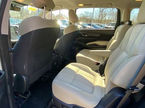 Certified 2023 Subaru Ascent Premium w/ Convenience Package AWD/4WD image 32
