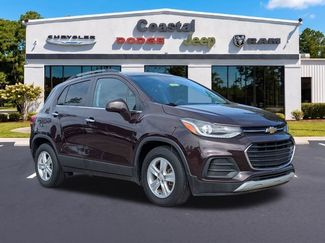 Used 2020 Chevrolet Trax LT w/ LT Convenience Package FWD video 2