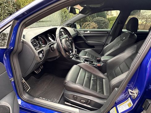 Used 2015 Volkswagen Golf R 4-Door image 15