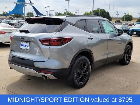 Used 2023 Chevrolet Blazer LT w/ Convenience Package FWD image 4