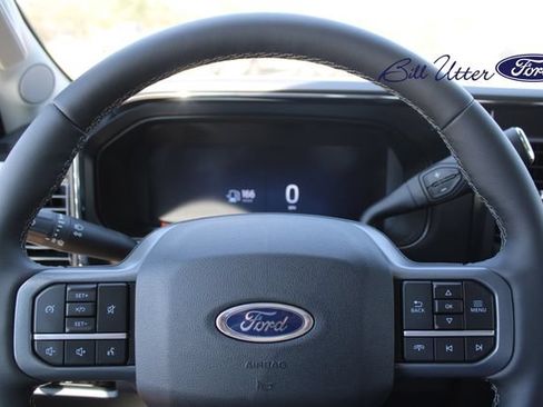 New 2026 Ford F250 Lariat w/ Black Appearance Package AWD/4WD image 18