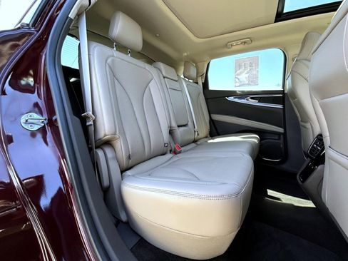 Used 2023 Lincoln Nautilus Reserve w/ Cargo Utility Package AWD/4WD image 18