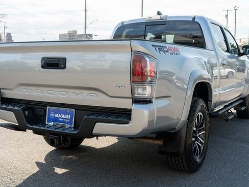Used 2023 Toyota Tacoma TRD Sport AWD/4WD image 6