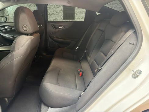 Used 2024 Chevrolet Malibu LT FWD image 14