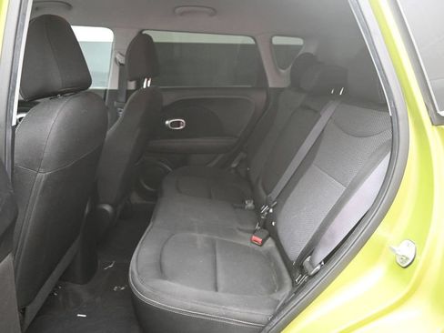 Used 2018 Kia Soul + FWD image 25