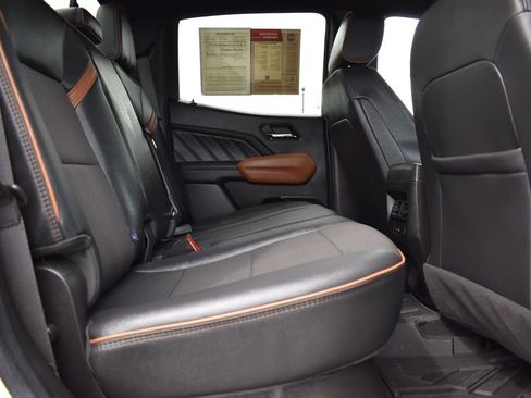 Used 2024 GMC Canyon AT4 w/ Canyon Safety Plus Package AWD/4WD image 16