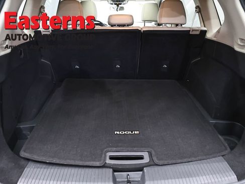 Used 2021 Nissan Rogue SV w/ Premium Package AWD/4WD image 9