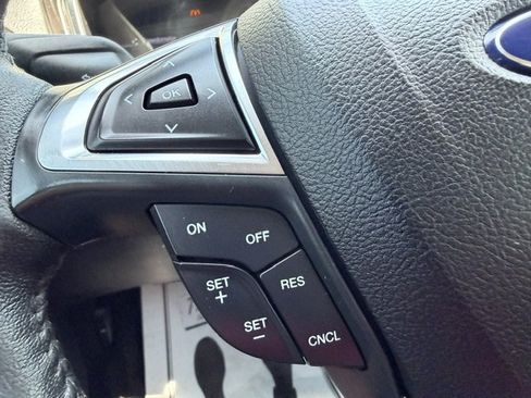 Used 2017 Ford Fusion SE w/ Equipment Group 601A FWD image 20