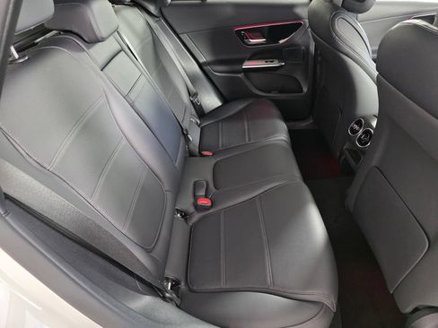 Certified 2025 Mercedes-Benz GLC 300 4MATIC image 23
