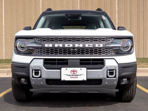 Used 2025 Ford Bronco Sport Badlands image 3