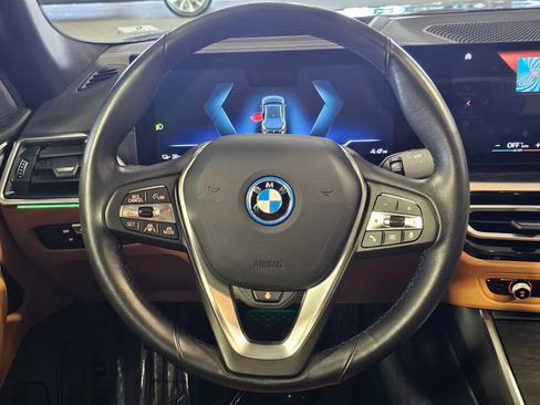 Certified 2023 BMW i4 eDrive35 image 11