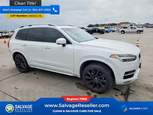 Used 2016 Volvo XC90 T6 Momentum image 5