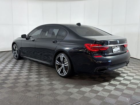 Used 2016 BMW 750i xDrive AWD/4WD image 3