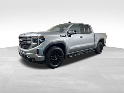Used 2025 GMC Sierra 1500 Elevation w/ Elevation Premium Package AWD/4WD image 2