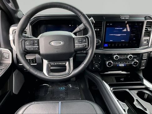 Used 2025 Ford F250 Platinum AWD/4WD image 5