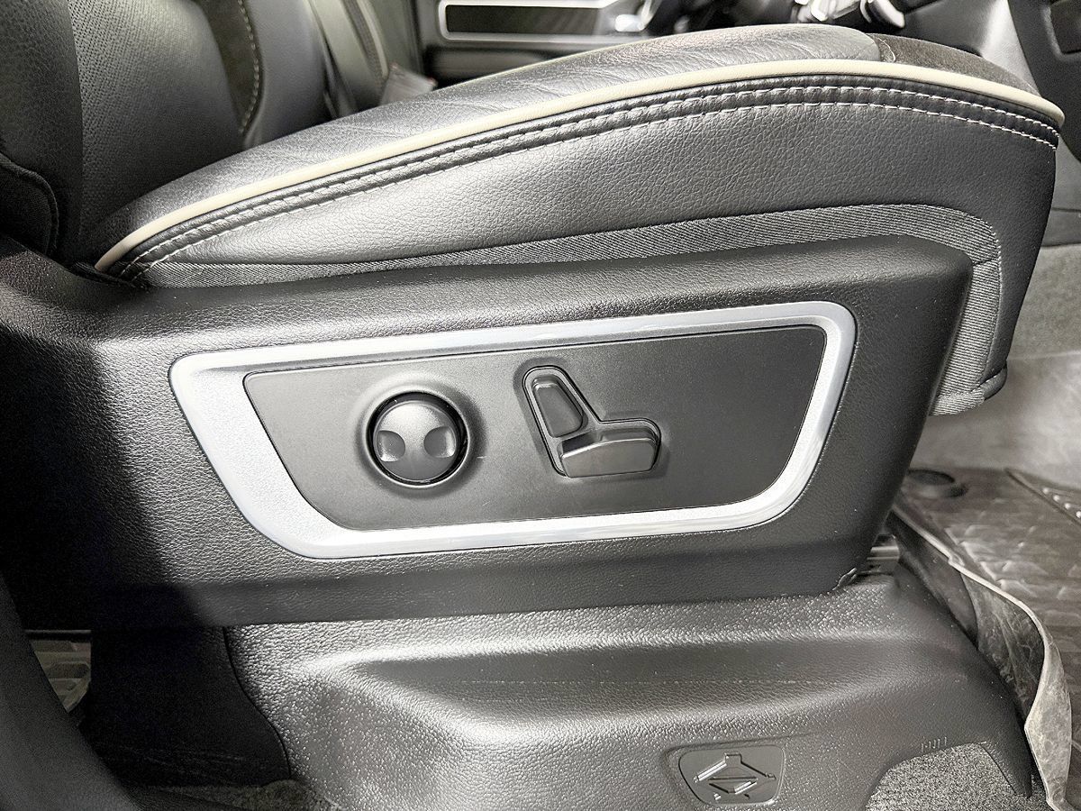 Used 2023 RAM 1500 Laramie AWD/4WD image 59