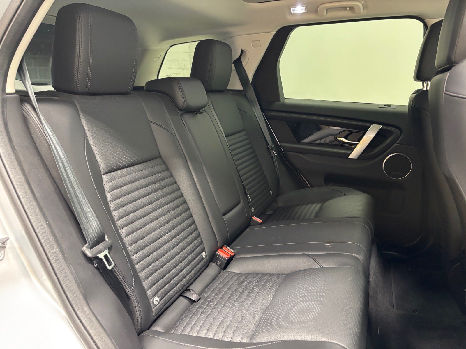 New 2024 Land Rover Discovery Sport S AWD/4WD image 36