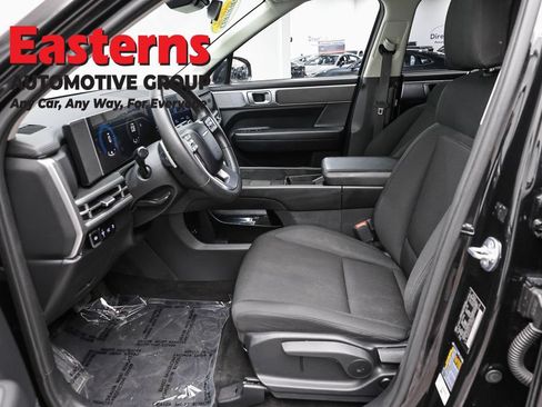 Used 2025 Hyundai Santa Fe SE FWD image 13