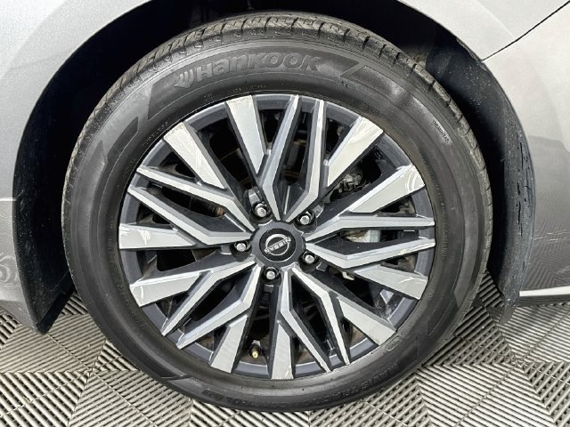 Used 2023 Nissan Altima 2.5 SV FWD image 29