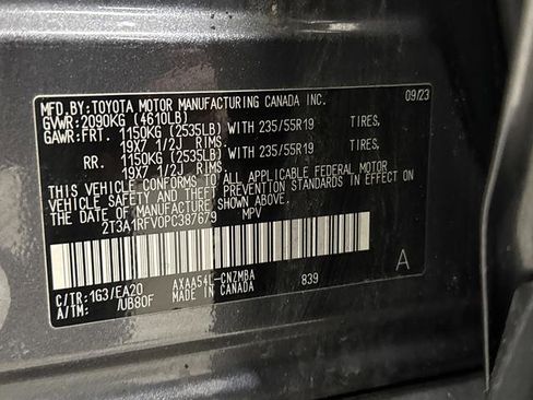 Used 2023 Toyota RAV4 XLE Premium image 37