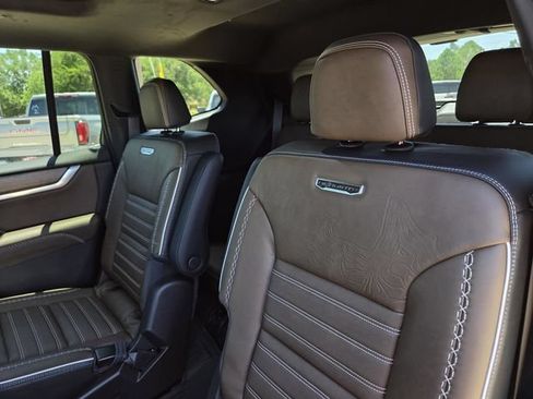 New 2026 GMC Acadia Denali Ultimate w/ LPO, Floor Liner Package AWD/4WD image 31