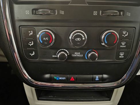 Used 2014 Dodge Grand Caravan SE w/ Quick Order Package 29E SE image 25