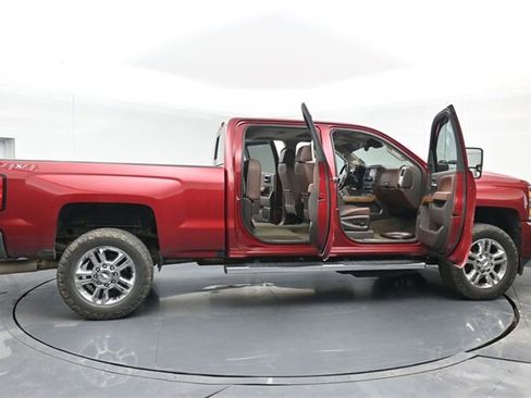 Used 2018 Chevrolet Silverado 2500 High Country w/ Duramax Plus Package image 51