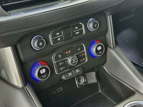 Used 2022 Chevrolet Tahoe LS RWD image 17
