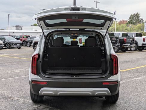 Used 2020 Kia Telluride LX AWD/4WD image 30