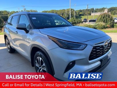 Used 2023 Toyota Highlander XLE