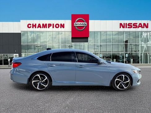 Used 2022 Honda Accord Sport image 8