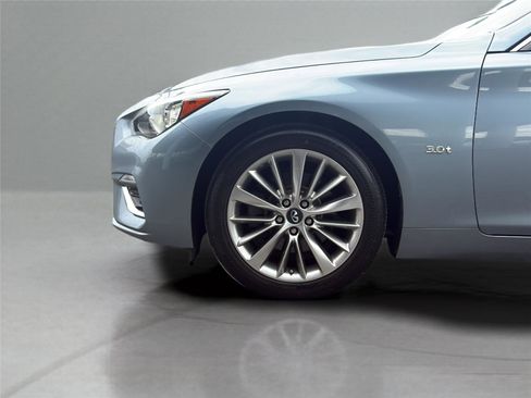 Used 2018 INFINITI Q50 Luxe w/ Essential Package (3.0T Luxe) image 32
