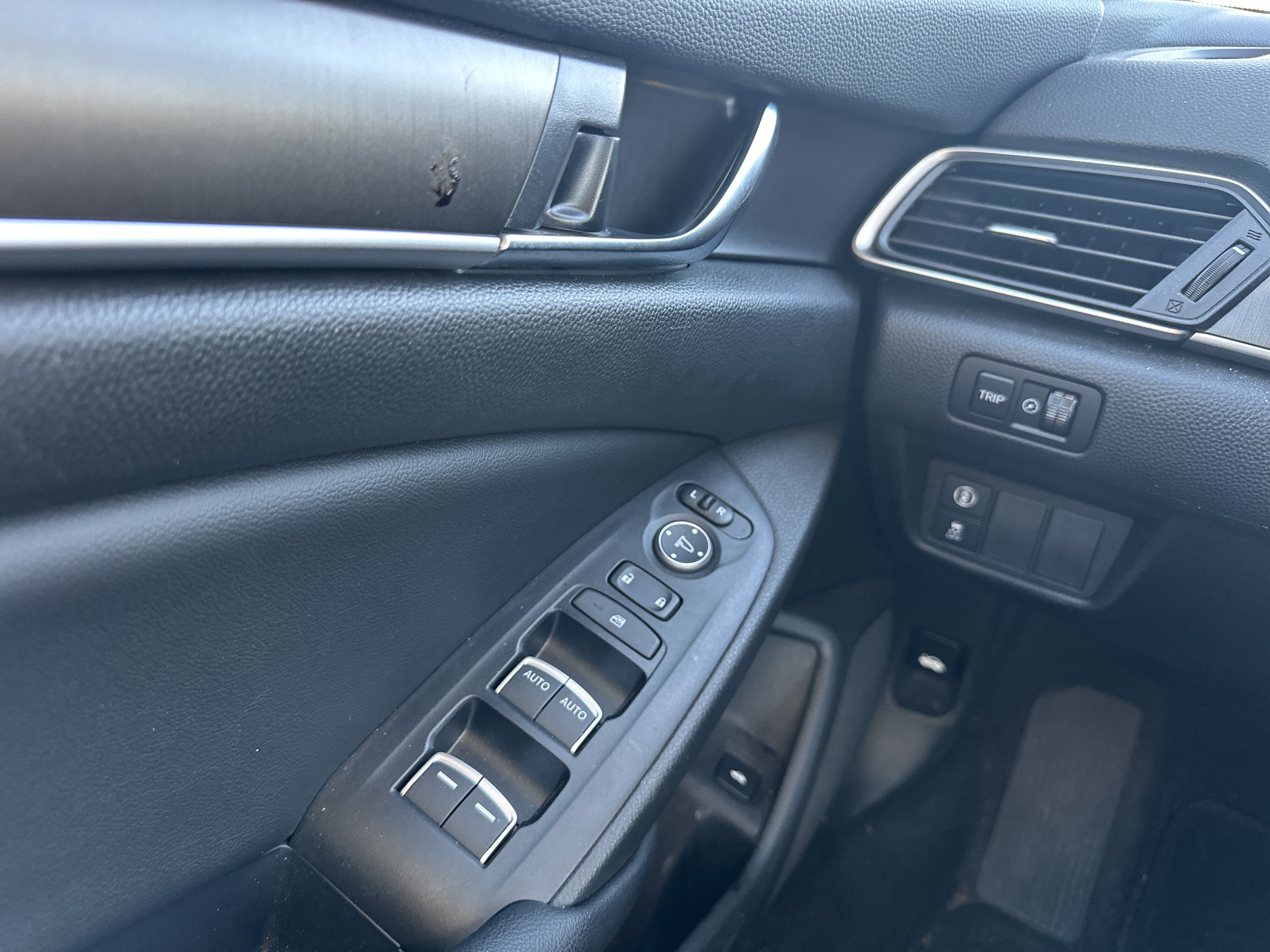 Used 2021 Honda Accord LX image 24