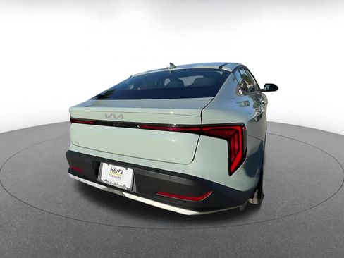 Used 2025 Kia K4 LXS image 12