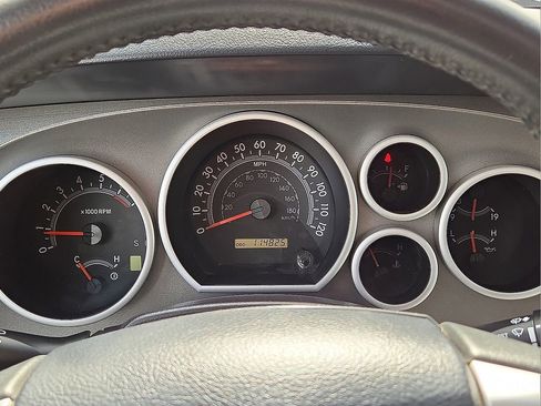 Used 2017 Toyota Sequoia SR5 w/ Premium Package image 28