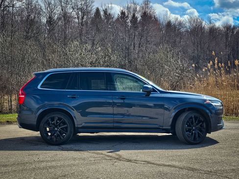 Used 2020 Volvo XC90 T6 Momentum w/ Protection Package Premier image 2