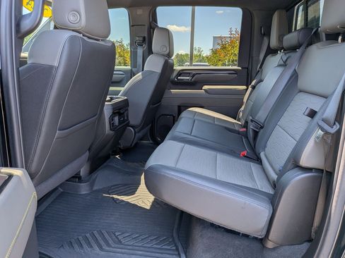 Used 2024 Chevrolet Silverado 2500 ZR2 w/ ZR2 Bison Edition AWD/4WD image 17