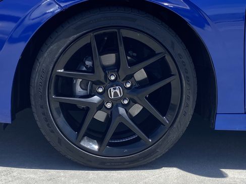 Used 2024 Honda Civic Sport image 8