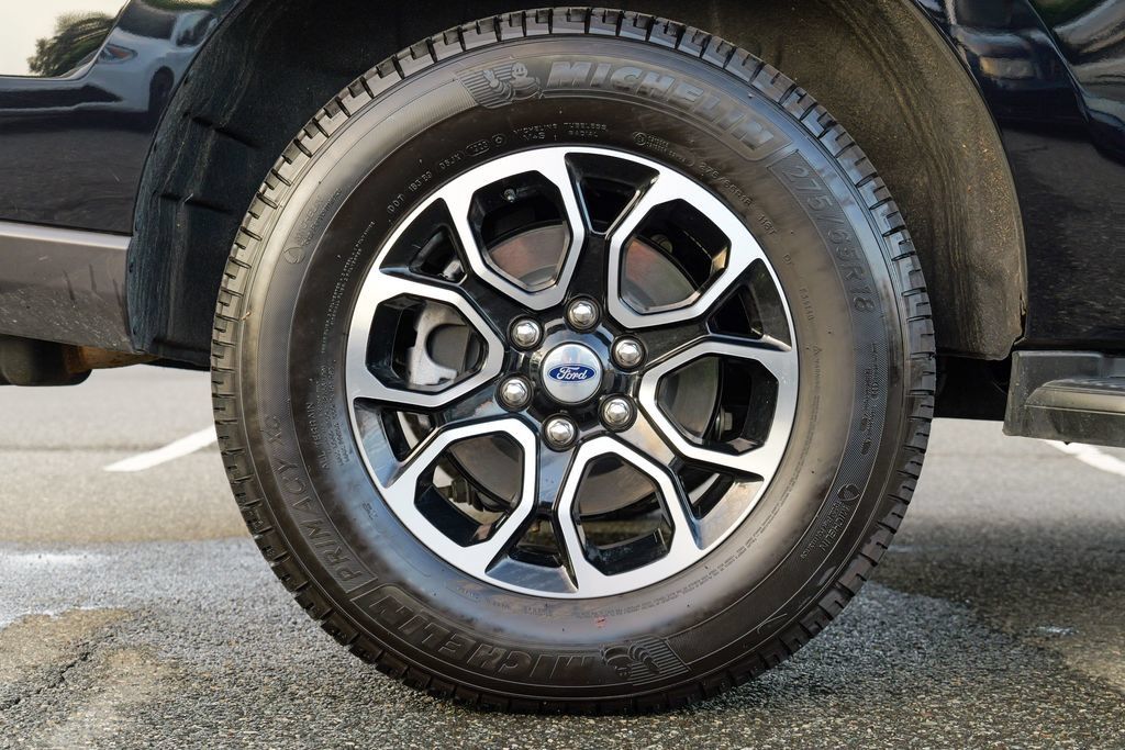 Used 2023 Ford Expedition XLT AWD/4WD image 11