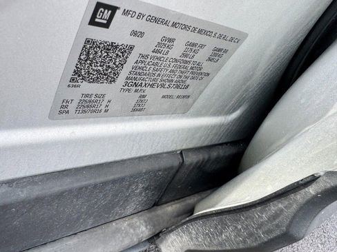 Used 2020 Chevrolet Equinox LS w/ LS Convenience Package FWD image 23