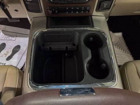 Used 2018 RAM 2500 Laramie AWD/4WD image 16