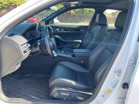 Used 2025 Honda Civic Sport image 15
