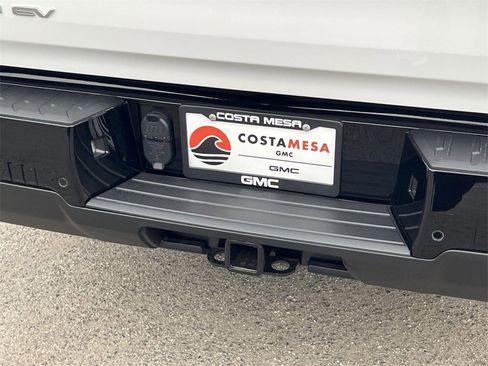 New 2026 GMC Sierra EV Elevation image 28