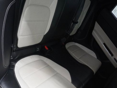 Used 2018 Jaguar XF R-Sport AWD/4WD image 8